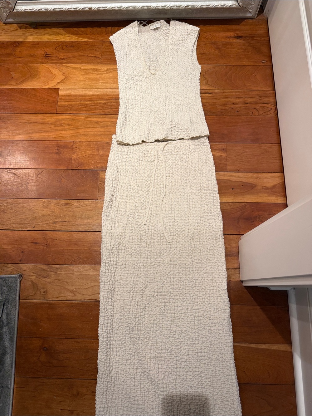 Zara two piece crinkle sleeveless Cream Knit Maxi skirt set
